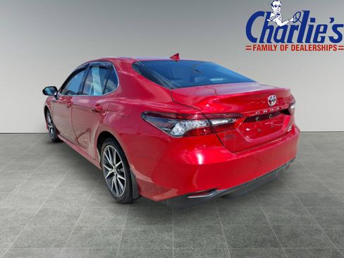 Used 2024 Toyota Camry XLE w/ Cold Weather Package image 5