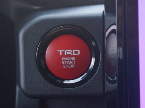 Used 2026 Toyota 4Runner TRD Off-Road Premium AWD/4WD image 6