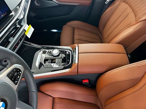 New 2027 BMW X7 M60i AWD/4WD image 20