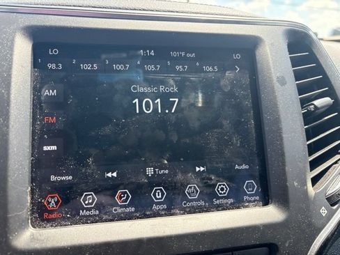 Used 2022 Jeep Cherokee Latitude Lux FWD image 13