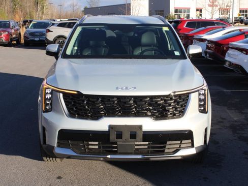 New 2026 Kia Sorento S image 2