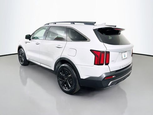 Used 2022 Kia Sorento S w/ Panoramic Sunroof Package image 7