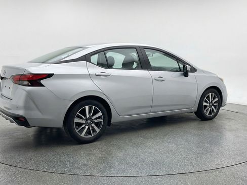 Used 2025 Nissan Versa SV FWD image 9