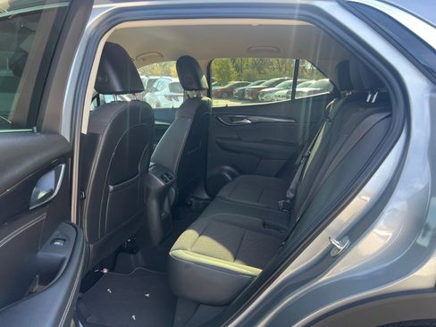 Used 2023 Buick Envision Preferred image 17