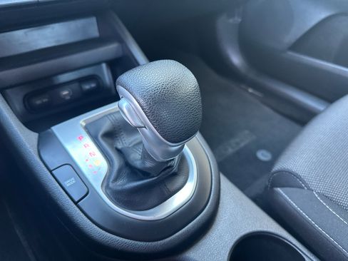 Used 2022 Kia Forte LXS w/ LXS Technology Package image 27