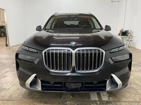 Used 2025 BMW X7 xDrive40i w/ Premium Package AWD/4WD image 8