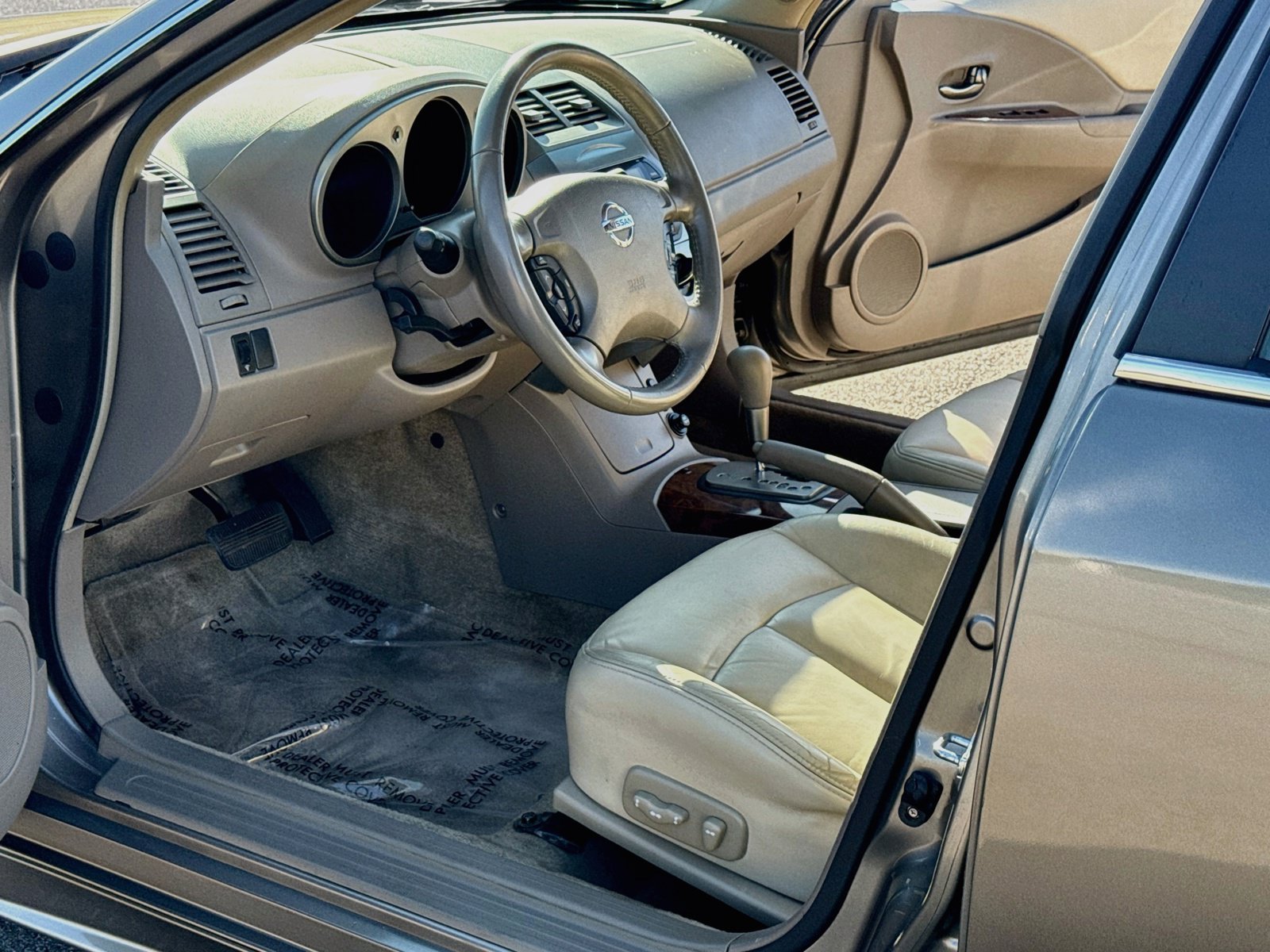 Used 2003 Nissan Altima 2.5 SL FWD image 11