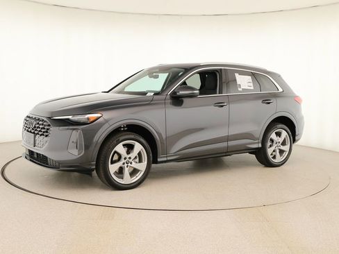 New 2025 Audi Q5 Premium Plus image 13