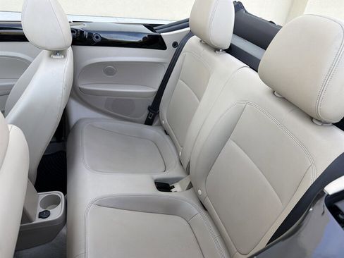 Used 2013 Volkswagen Beetle 2.0T image 20