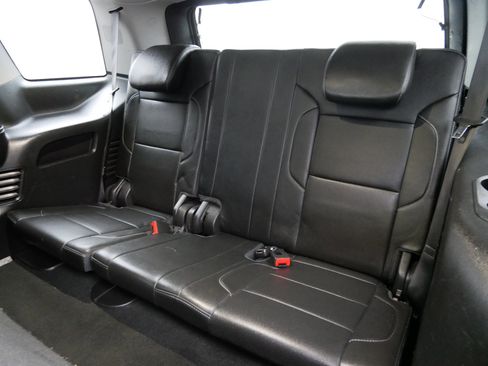 Used 2018 GMC Yukon SLT w/ Open Road Package image 11