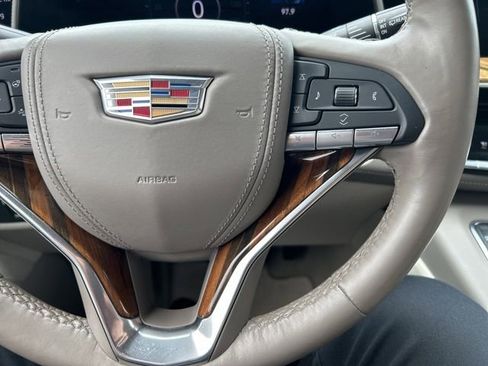 Used 2022 Cadillac Escalade Premium Luxury Platinum w/ LPO, Radiant Package AWD/4WD image 15