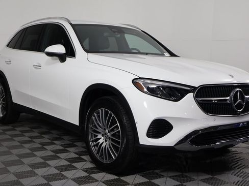 Certified 2026 Mercedes-Benz GLC 300 image 3