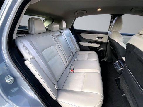 Used 2024 Nissan Ariya AWD image 25