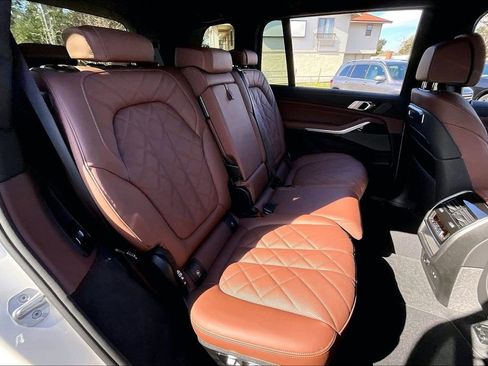 New 2026 BMW X7 xDrive40i image 24