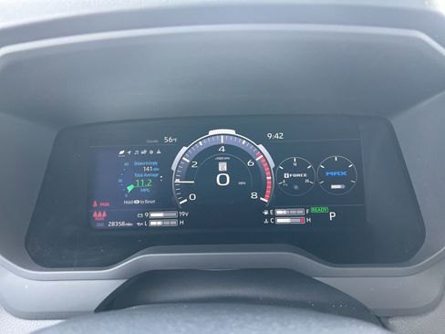 Used 2023 Toyota Tundra Limited w/ Power Package AWD/4WD image 9