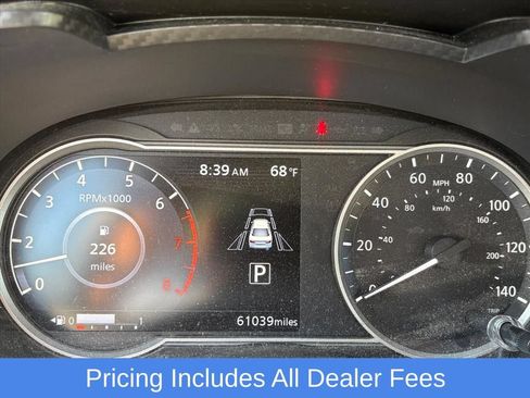 Used 2020 Nissan Versa SV FWD image 8