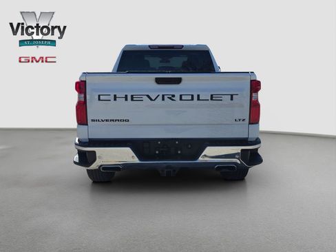 Used 2023 Chevrolet Silverado 1500 LTZ AWD/4WD image 15