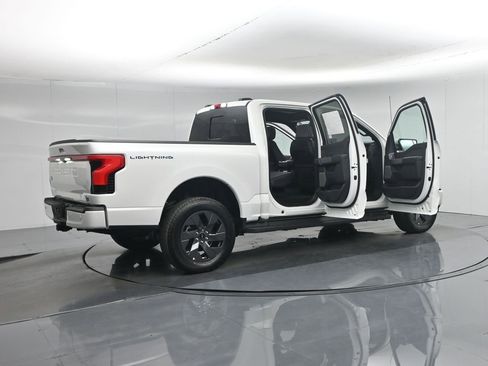 New 2025 Ford F150 Lightning Lariat w/ Max Trailer Tow Package image 5