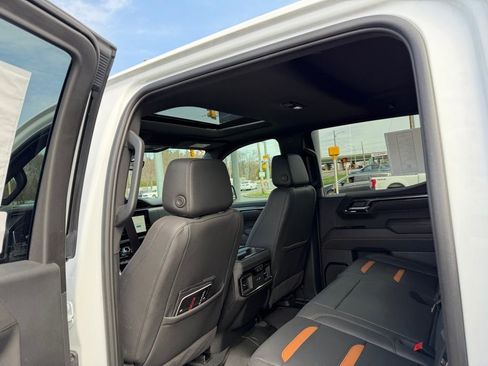 New 2025 GMC Sierra 1500 AT4 w/ AT4 Premium Package AWD/4WD image 21