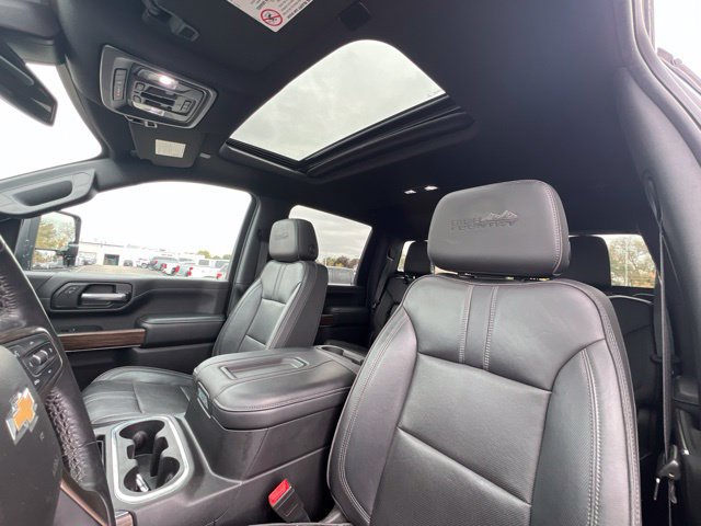 Used 2022 Chevrolet Silverado 2500 High Country w/ Safety Package II AWD/4WD image 19