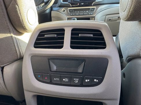 Used 2019 Honda Pilot EX image 36