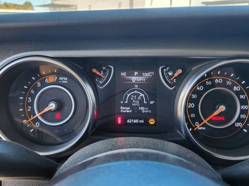 Used 2023 Jeep Wrangler Unlimited Sport AWD/4WD image 13