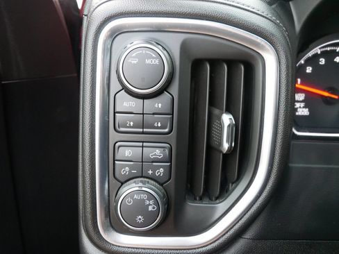 Used 2020 Chevrolet Silverado 1500 LT Trail Boss AWD/4WD image 16