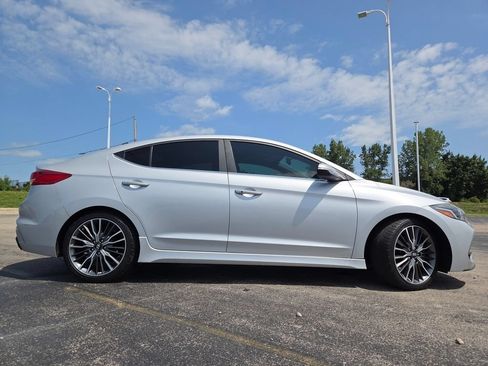 Used 2018 Hyundai Elantra Sport FWD image 25