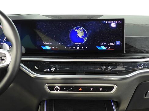 Certified 2024 BMW X7 xDrive40i w/ M Sport Package AWD/4WD image 28