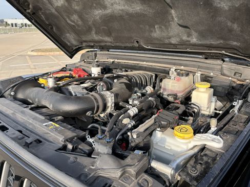 Used 2020 Jeep Gladiator Rubicon w/ Trailer Tow Package image 30