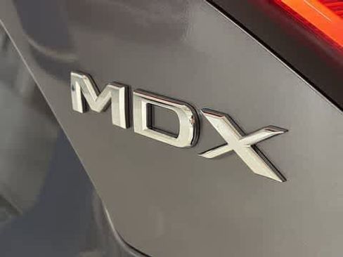 Used 2024 Acura MDX SH-AWD w/ Advance Package image 9