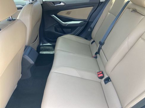 Used 2019 Volkswagen Jetta SE FWD image 21