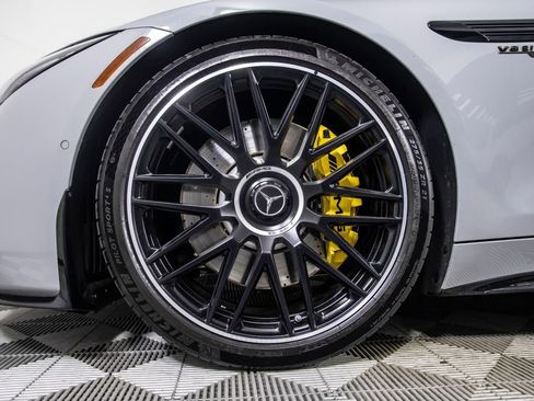 Used 2022 Mercedes-Benz SL 63 AMG 4MATIC image 39