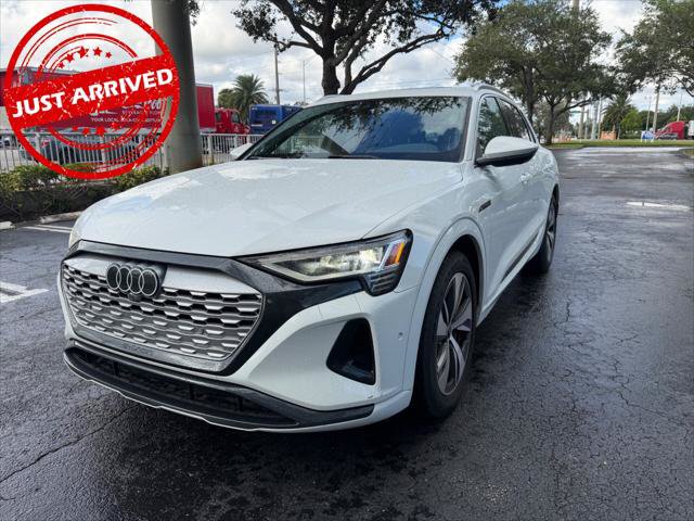 Used 2024 Audi Q8 e-tron Premium Plus w/ Premium Plus Package AWD/4WD image 1