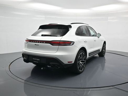 Certified 2026 Porsche Macan image 30