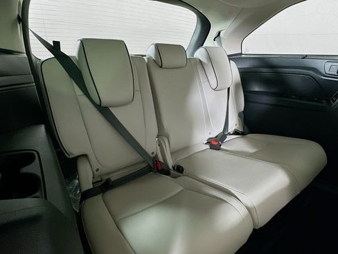 New 2026 Honda Odyssey Touring image 27
