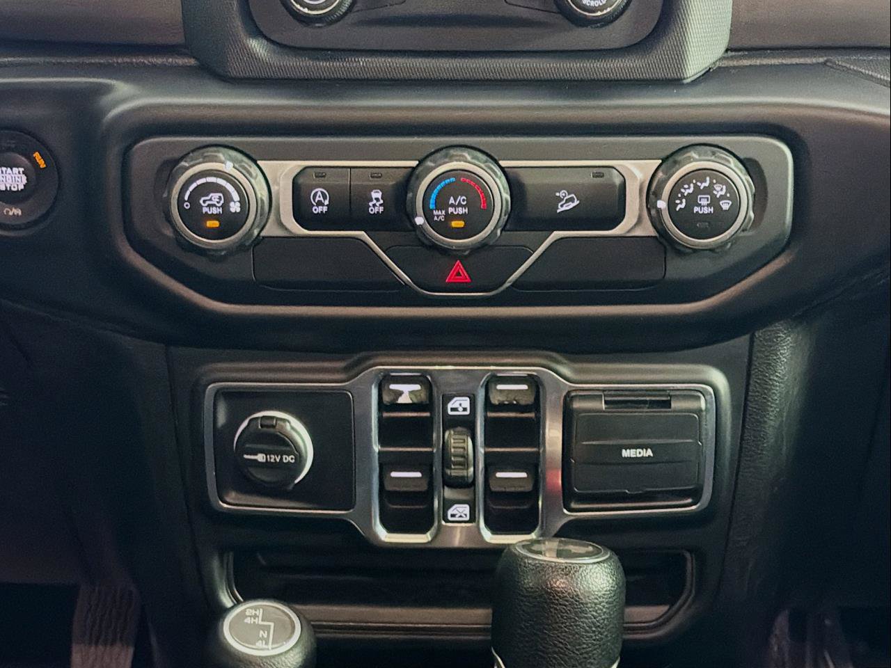 Used 2020 Jeep Wrangler Unlimited Sport S AWD/4WD image 16