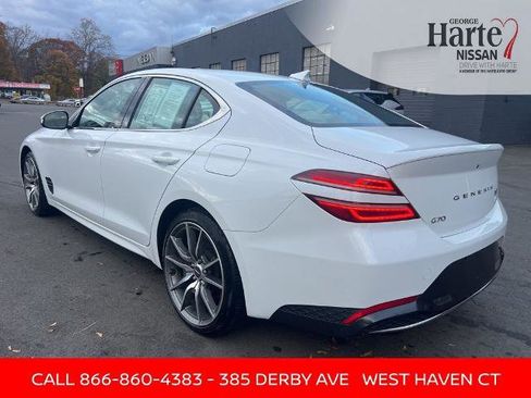 Used 2023 Genesis G70 2.0T image 3