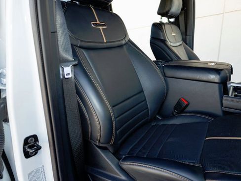 Used 2024 Ford F250 Platinum w/ Tremor Off-Road Package image 13