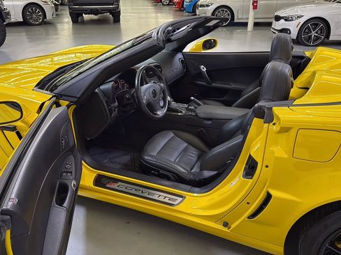 Used 2013 Chevrolet Corvette Grand Sport w/ 3LT Preferred Equipment Group image 16