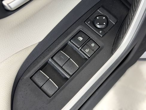 Used 2019 Toyota RAV4 XLE Premium w/ Advanced Technology Package FWD image 23
