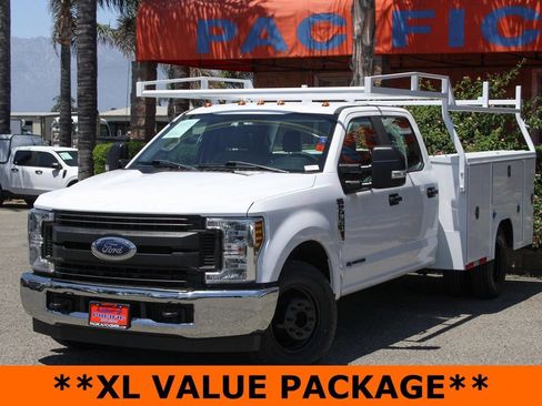 Used 2019 Ford F350 XL w/ Power Equipment Group RWD image 4