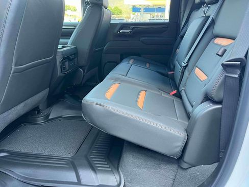 New 2026 GMC Sierra 2500 AT4 w/ AT4 Premium Plus Package image 17