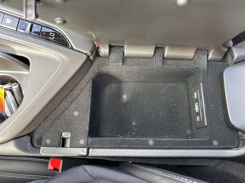 Used 2023 Chevrolet Corvette Stingray Premium Conv w/ Z51 Performance Package image 37