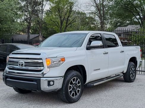 Used 2017 Toyota Tundra SR5 RWD image 4