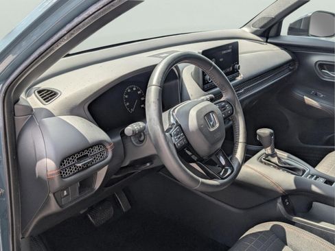 Used 2024 Honda HR-V Sport image 12