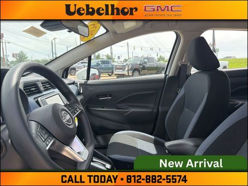 Used 2025 Nissan Versa SV w/ Trunk Package FWD image 19