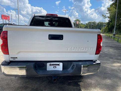 Used 2019 Toyota Tundra SR5 RWD image 3