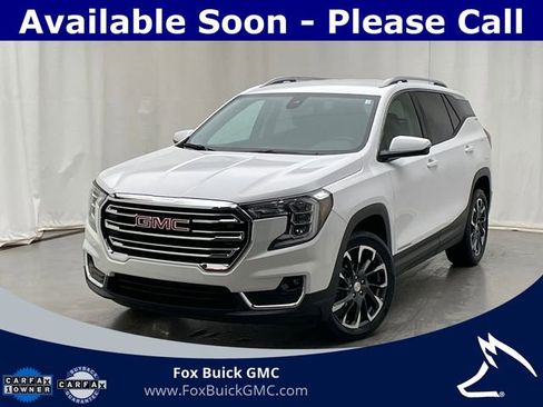 Used 2023 GMC Terrain SLT w/ LPO, Floor Liner Package image 1