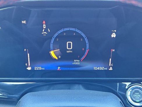 Used 2025 Chevrolet Trax RS w/ Driver Confidence Package FWD image 23